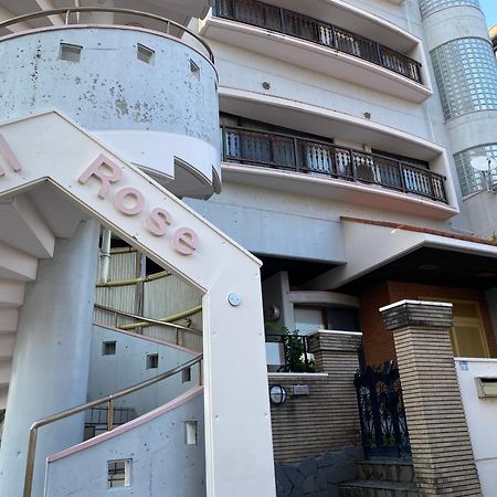 宜野湾市ジョイフル ローズアパートメント エクステリア 写真